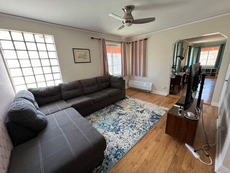 Building Photo - 1029 Pennsylvania St