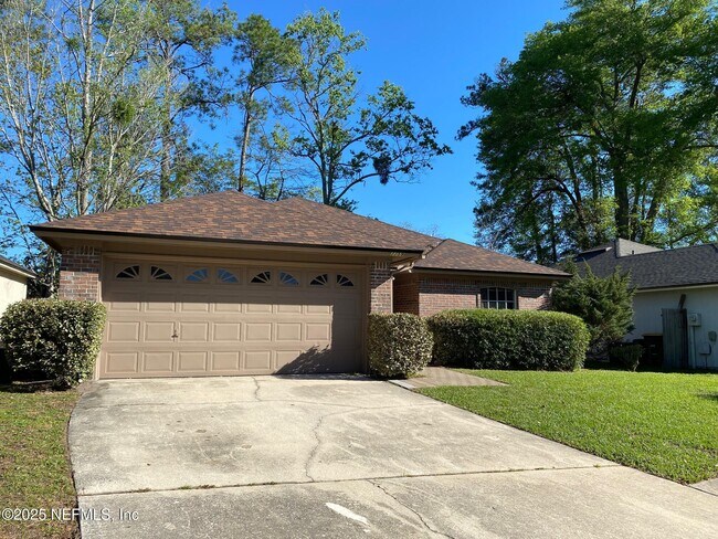 Building Photo - 7759 Spring Branch Dr N