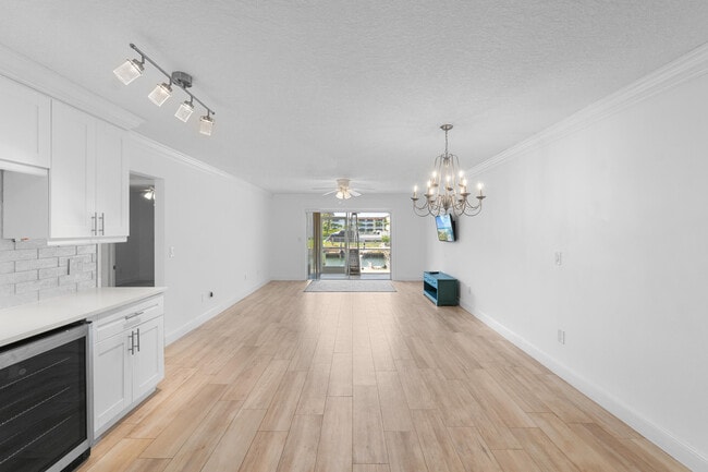 Building Photo - 109 Wettaw Ln