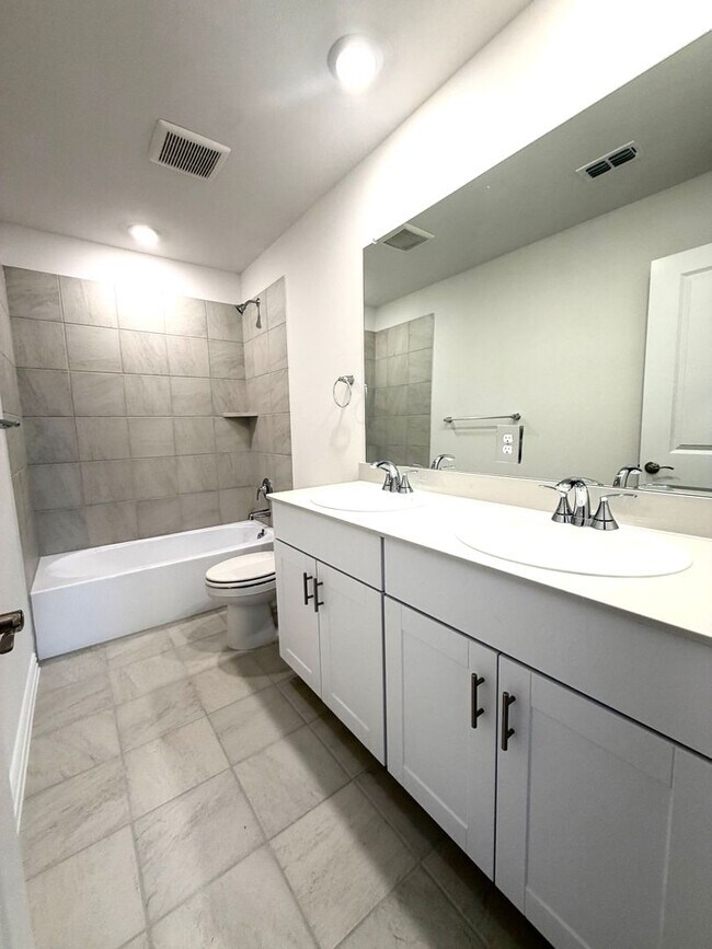 Building Photo - New Construction 5 Bedrooms backs to greenbelt!