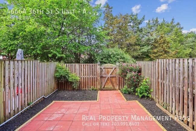 Building Photo - 4666A 36th St S Unit-A