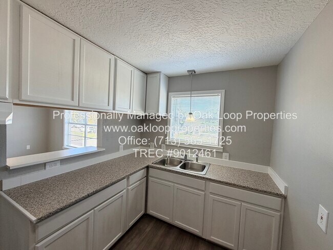 Building Photo - 1414 East Ave