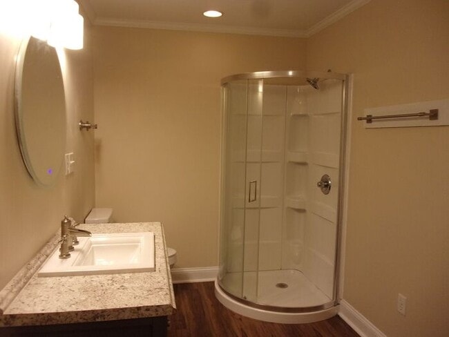 Building Photo - 3 Bedroom 2 Bath Beautifully Renovated Home in Lancaster