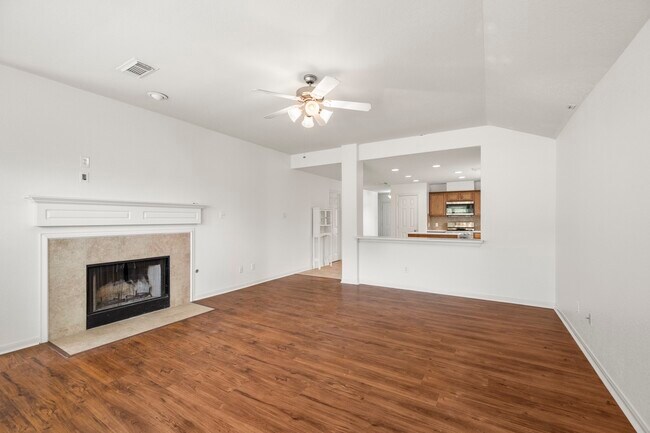 Building Photo - 3211 Falcon Trail Dr