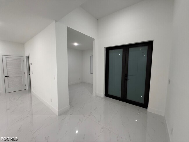 Building Photo - 3201 57th St W