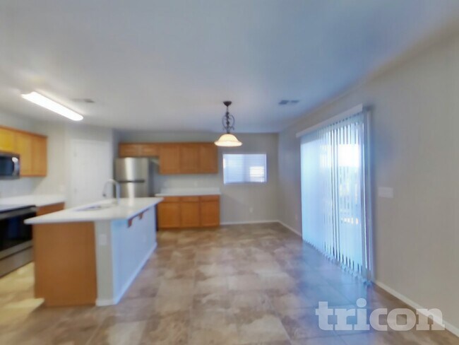 Building Photo - 24401 N Lost Dutchman Way