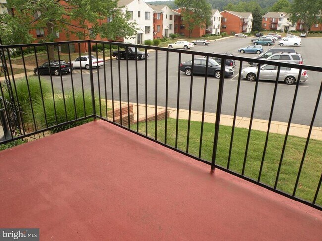 Building Photo - 125N Clubhouse Dr SW