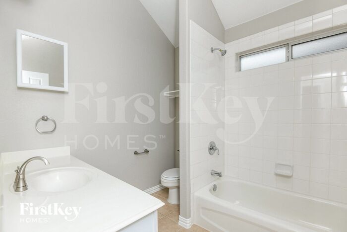 Building Photo - 5500 Milford Dr