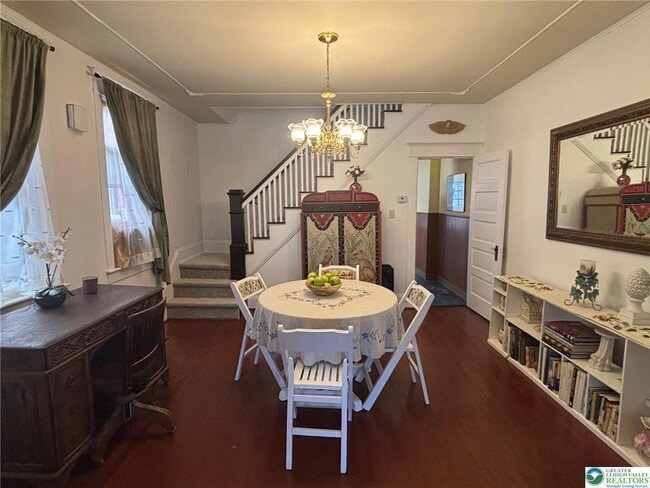 Building Photo - 2248 Birch St