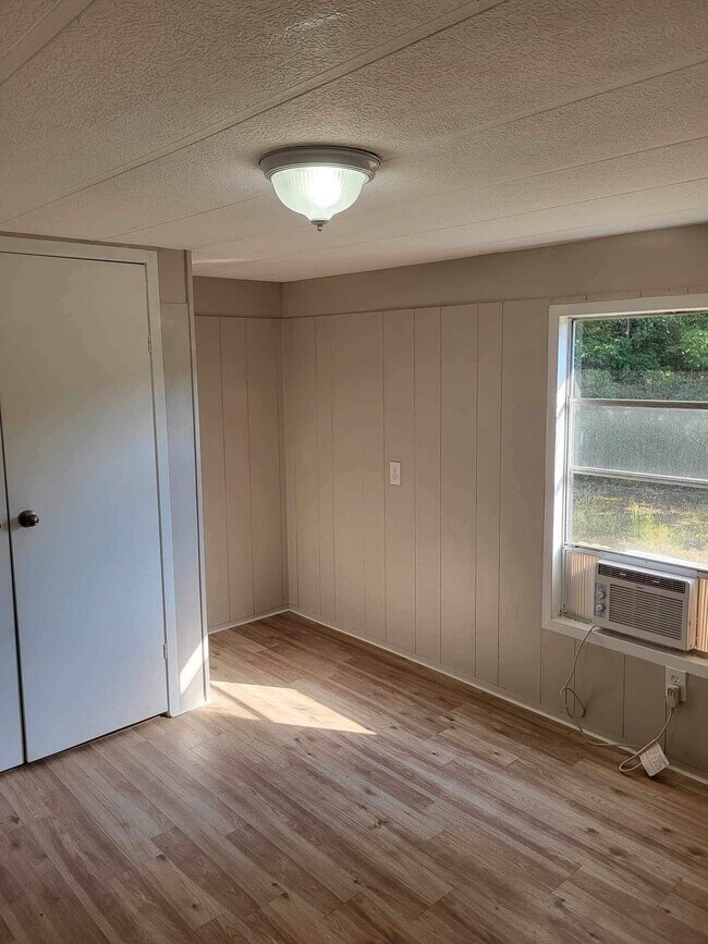 Building Photo - 2607 Co Rd 3204