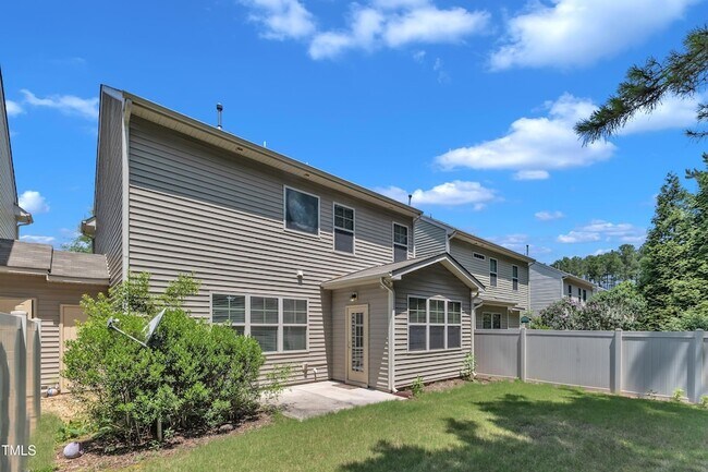 Building Photo - 211 Westgrove Ct