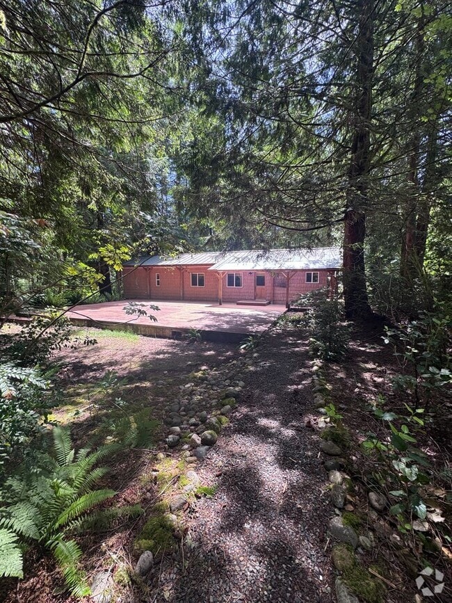 Building Photo - Wooded Cozy 2 Bed Home on Key Peninsula