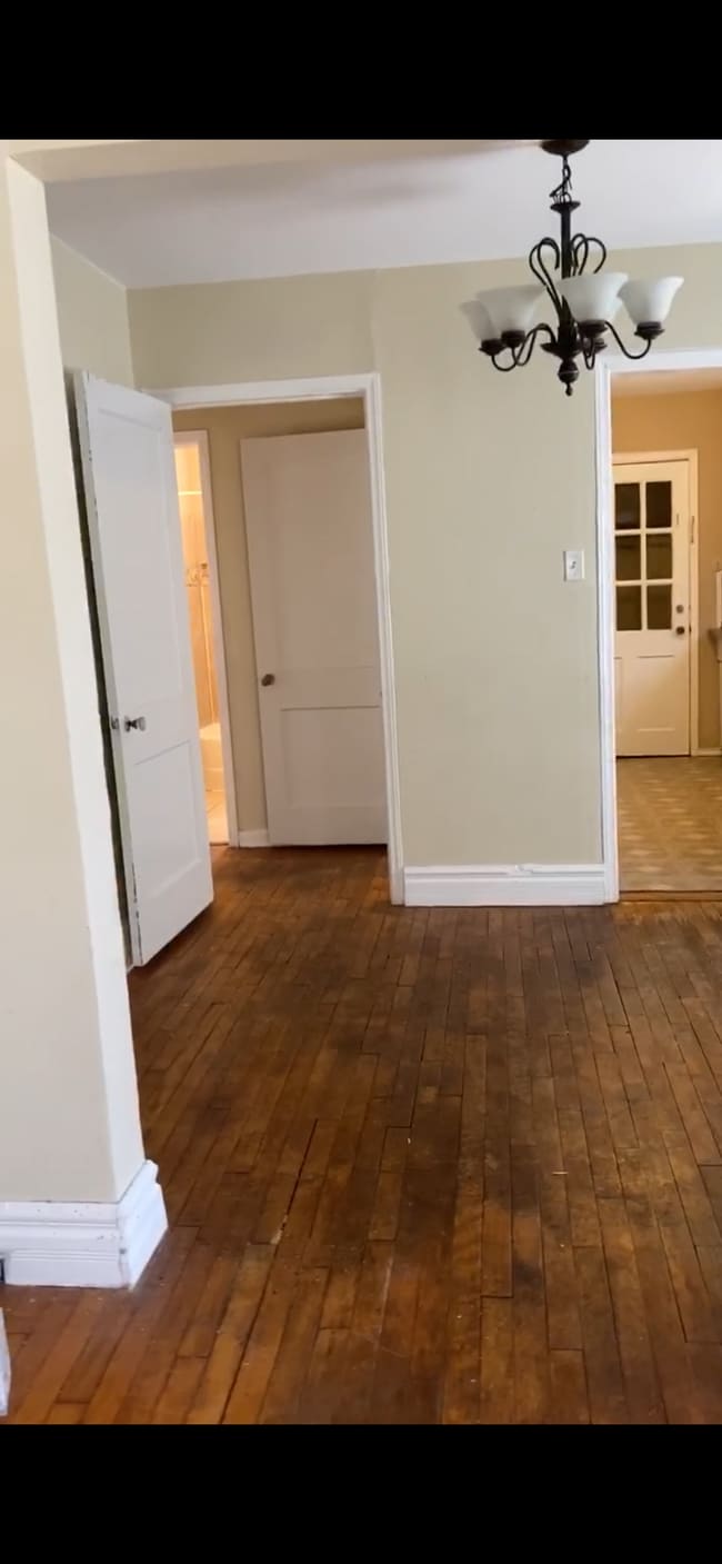 Building Photo - 326 Marquette Dr