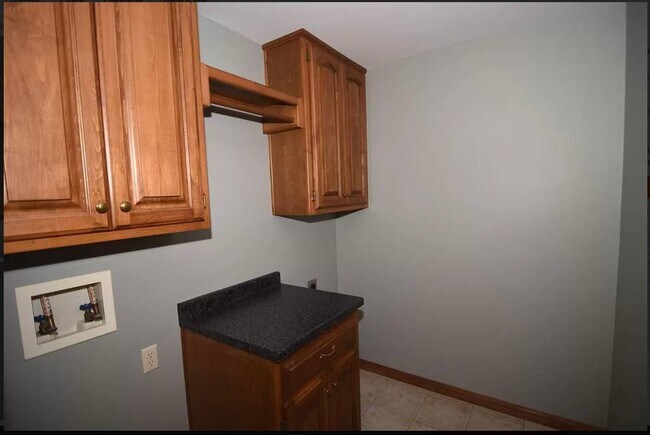 Building Photo - 1936 Little River Path