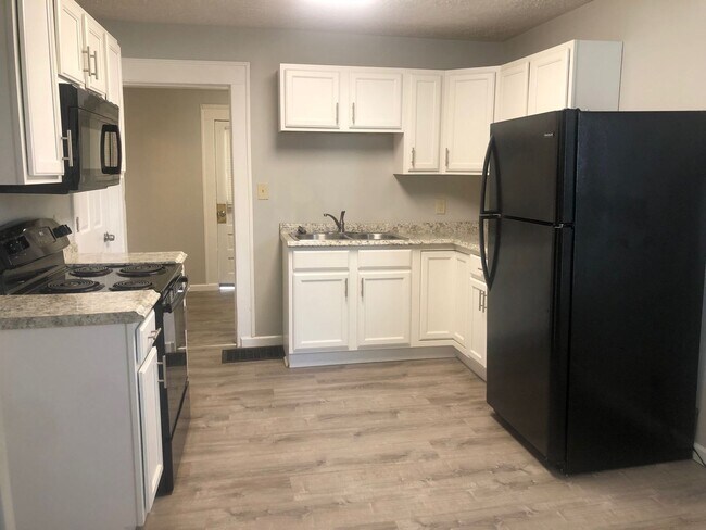 Building Photo - 403 Ohio St