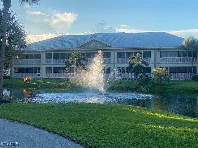 Building Photo - 15390 Moonraker Ct