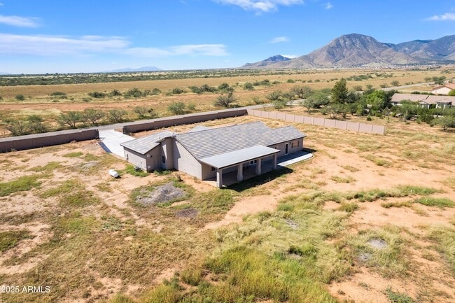 Building Photo - 8373 E Sunwing Ridge Dr