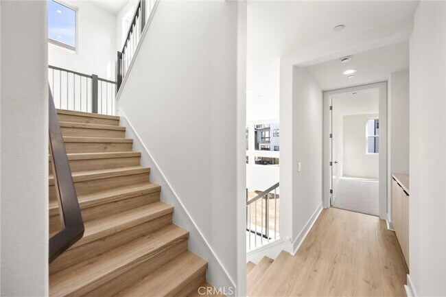 Building Photo - 164 Apron