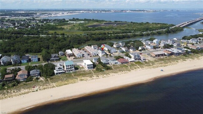 Building Photo - WILLOUGHBY BEACH