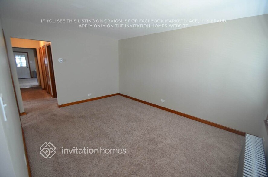 Building Photo - 6200 S Meade Ave