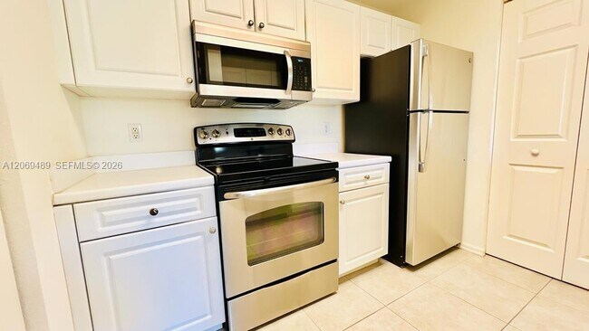 Building Photo - 2807 Veronia Dr