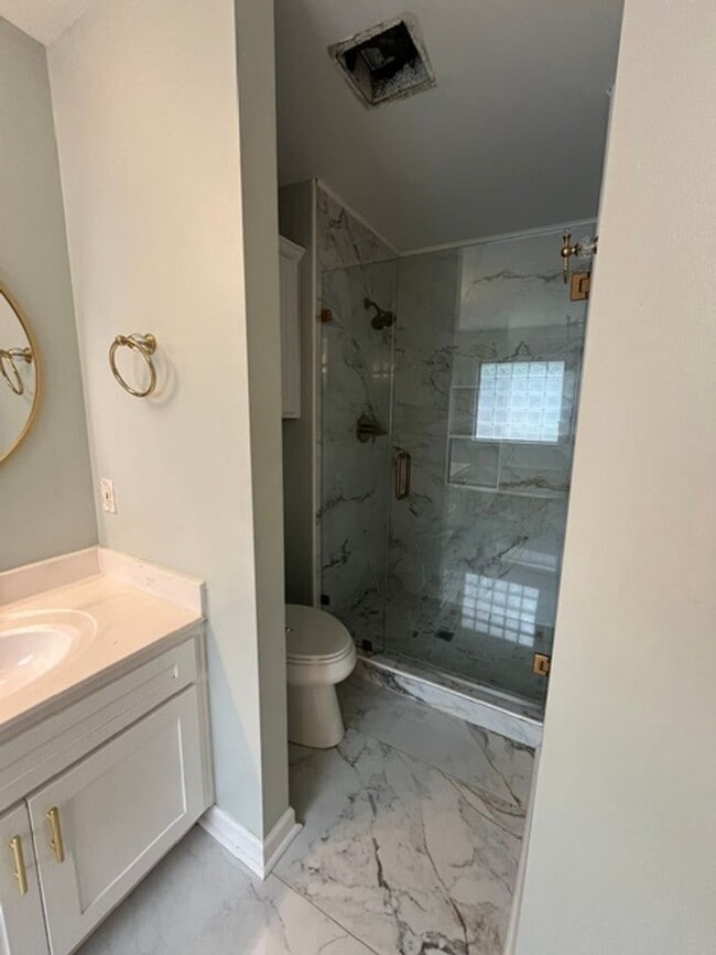 Building Photo - Beautiful 4 Bedroom 2 and a Half Bathroom in the Heart of Sherwood, AR