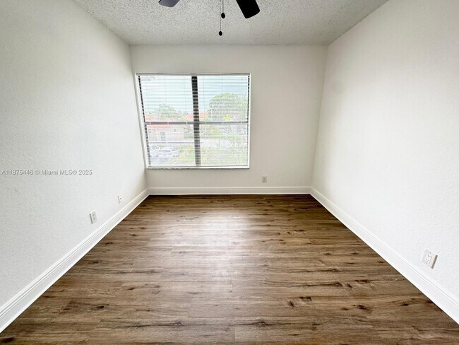 Building Photo - 1481 Windorah Way