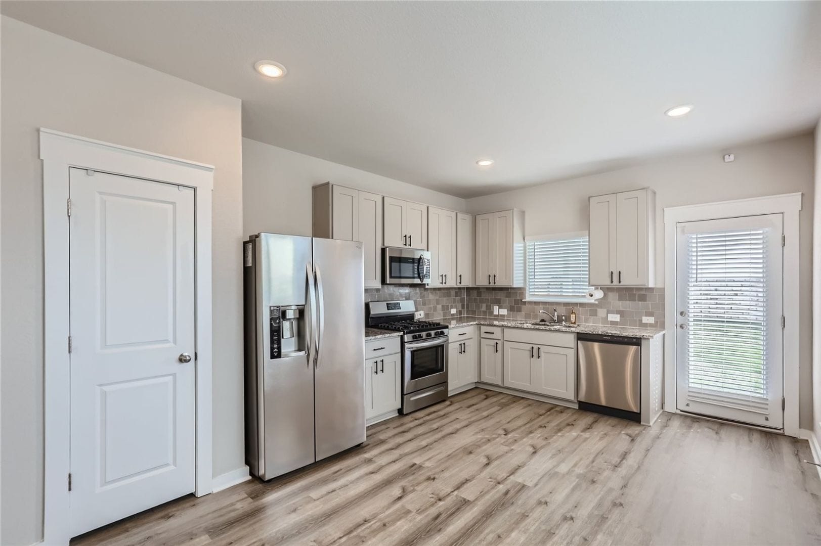 Building Photo - 2233 Rocoso Trl