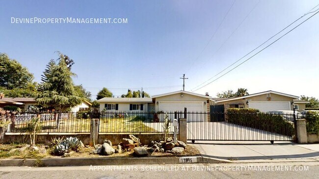 Building Photo - 12995 Chestnut Ave