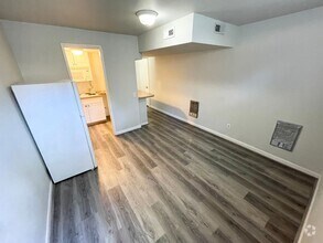 Building Photo - Bogus Basin- Tri-plex
