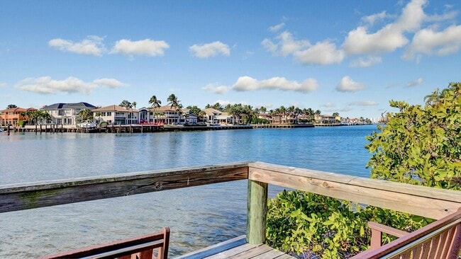 Building Photo - 3200 S Ocean Blvd