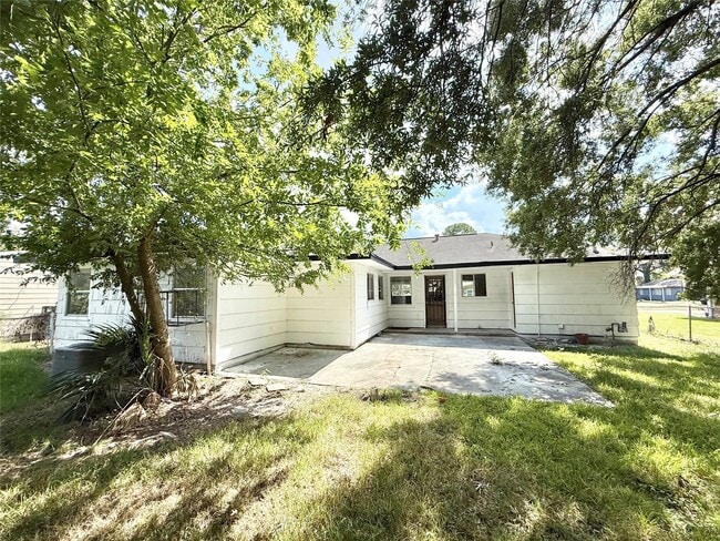 Building Photo - 5315 Newkirk Ln