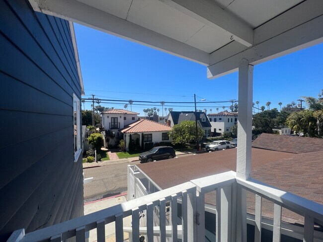 Primary Photo - 6727 Tyrian St