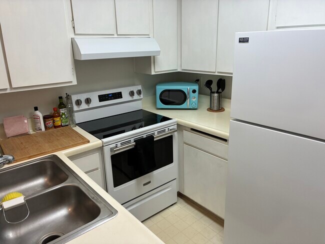 Building Photo - 1775 Diamond St