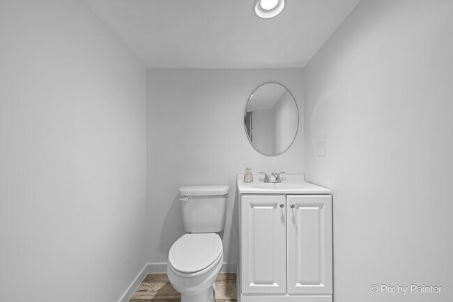 Building Photo - 538 Harold Ave