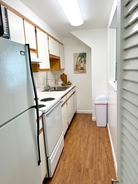 Building Photo - 107 Riverview Dr