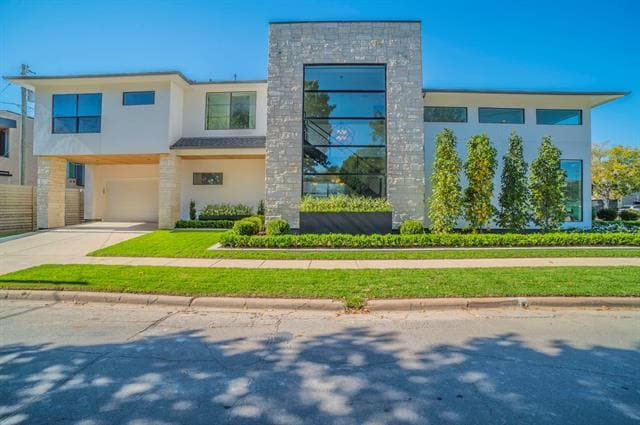 Building Photo - 4826 March Ave