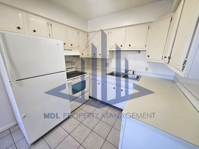 Primary Photo - 2207 Weiss St