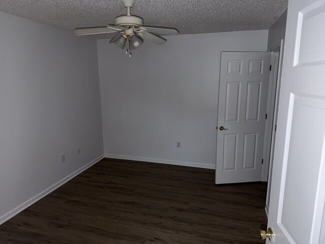 Building Photo - 2607 Cardinal St