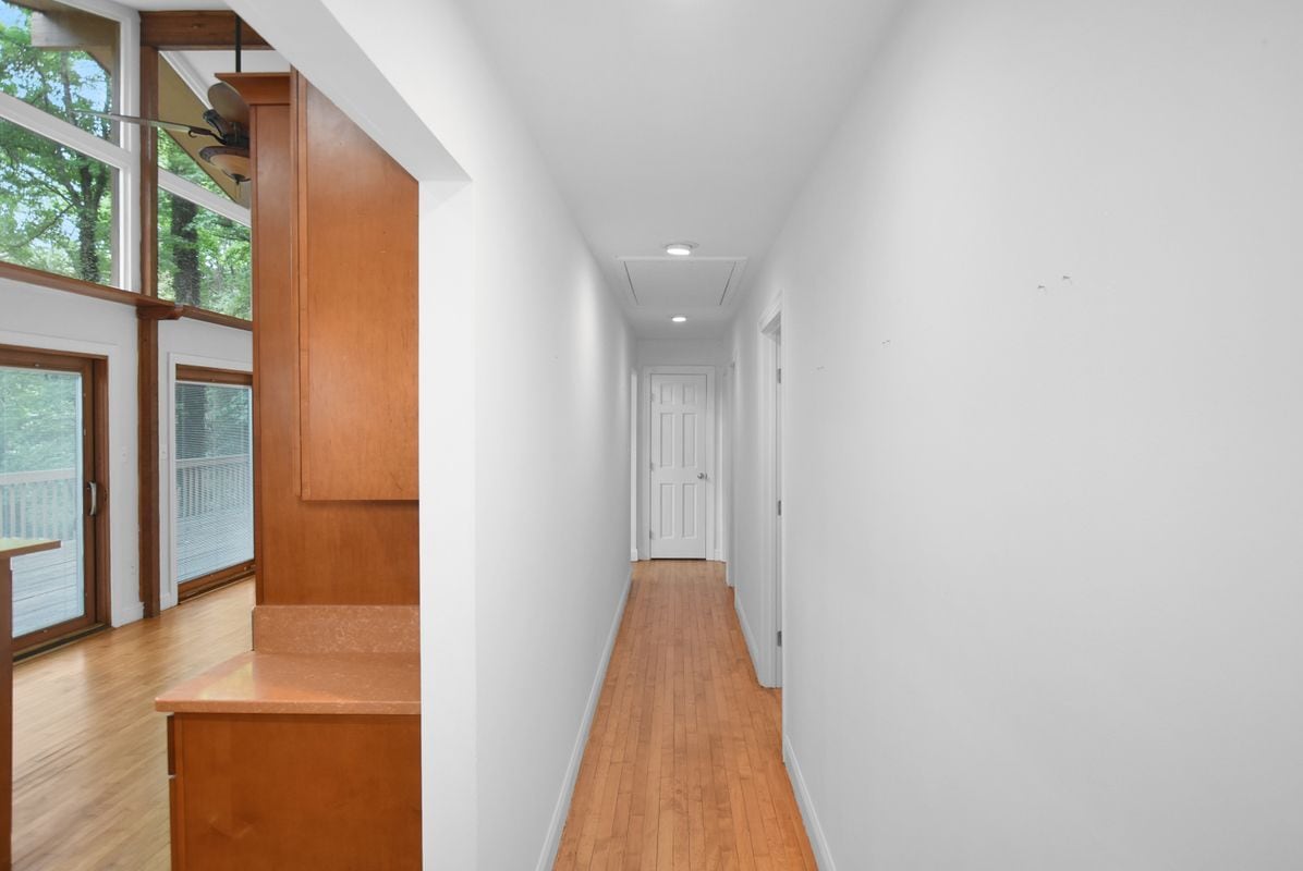 Building Photo - 149 Windcliff Rd
