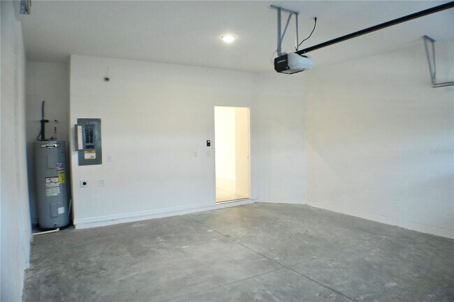 Building Photo - 4378 Sailplane Ct