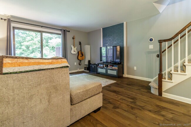 Building Photo - 406 Cedar Hollow Dr
