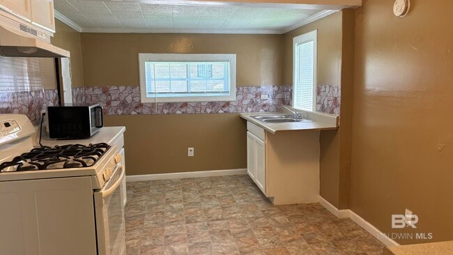 Building Photo - 117 Abernathy Ave