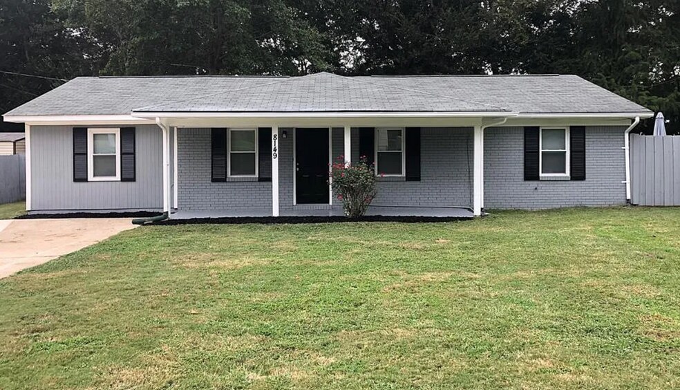 Home Sweet Home - 8149 Maudie Ln