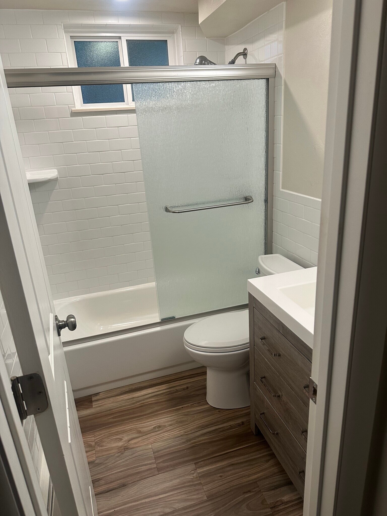 Building Photo - 705 Custer Ave