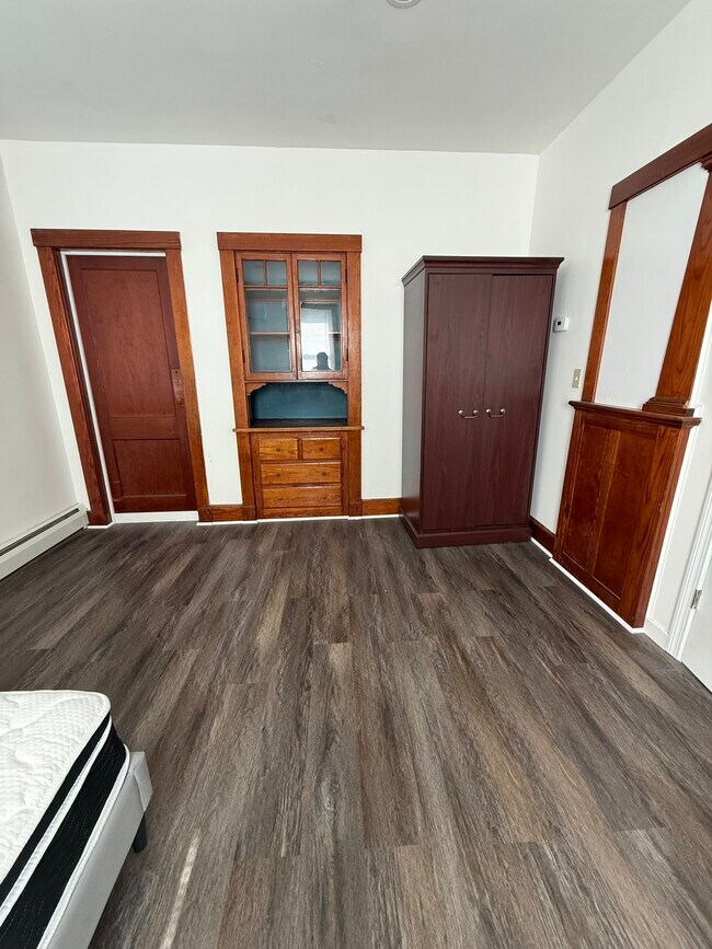 Building Photo - 170 Walker Hill Rd