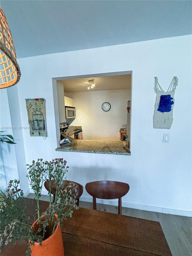 Building Photo - 2150 Sans Souci Blvd