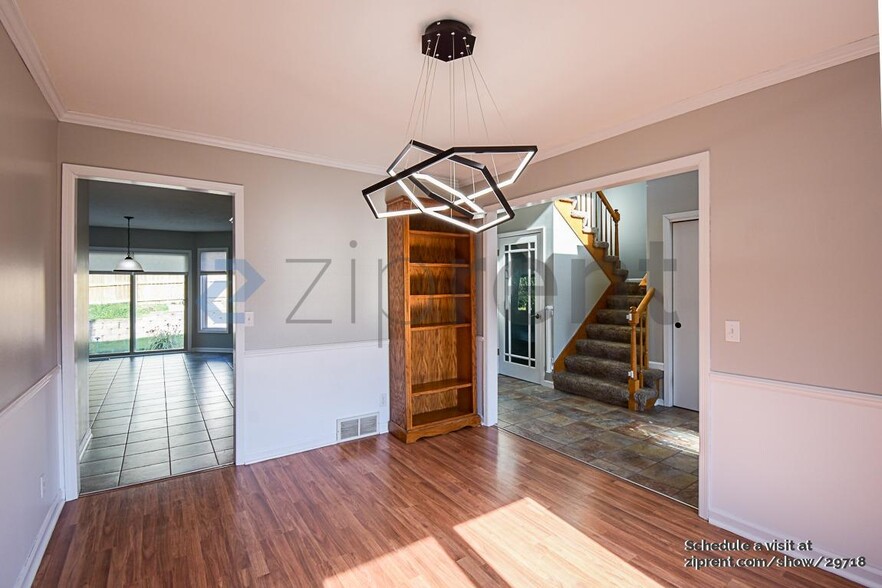 Building Photo - 721 N Aberdeen Dr
