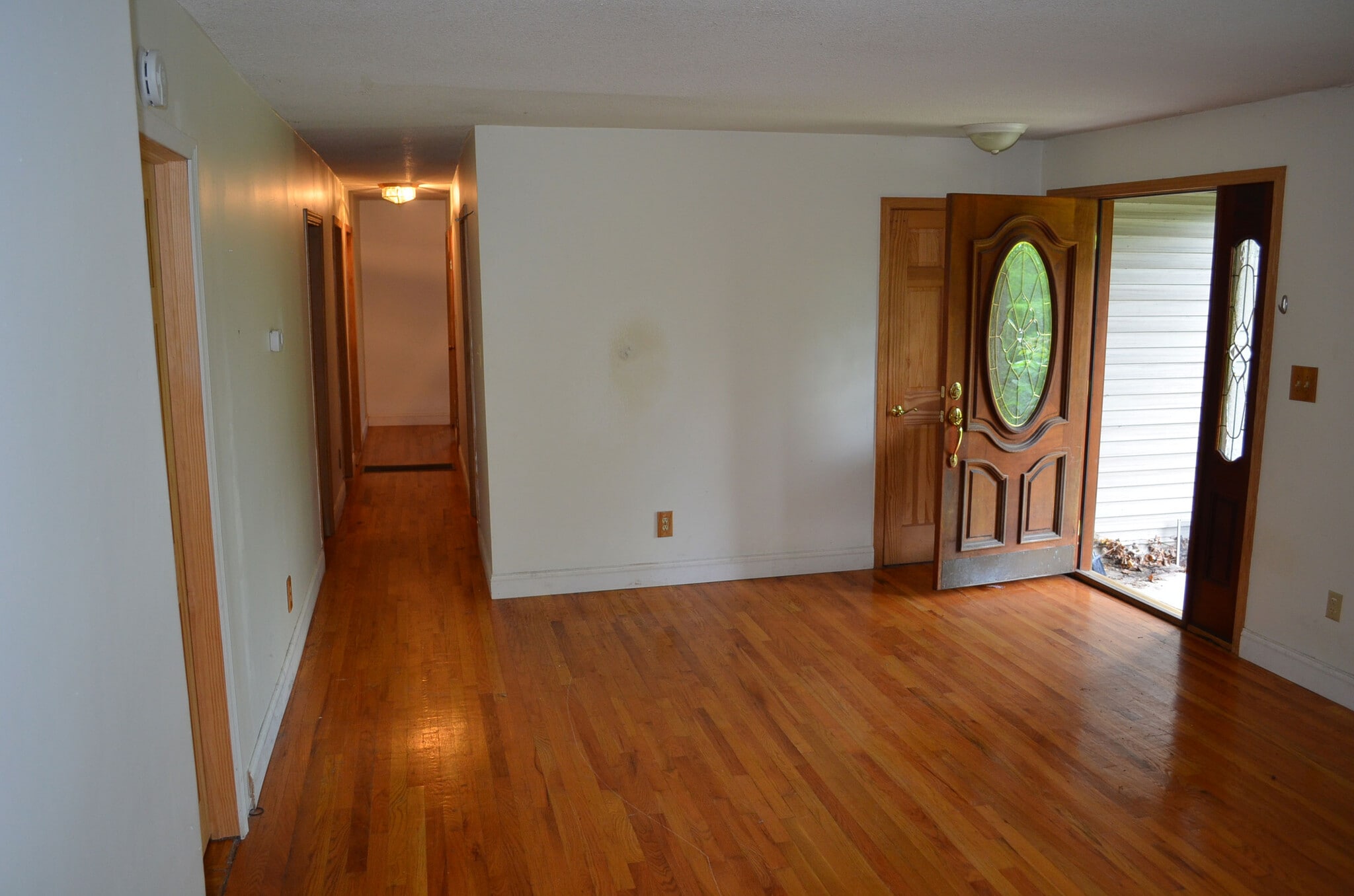 Building Photo - 5681 Fullview Heights Dr