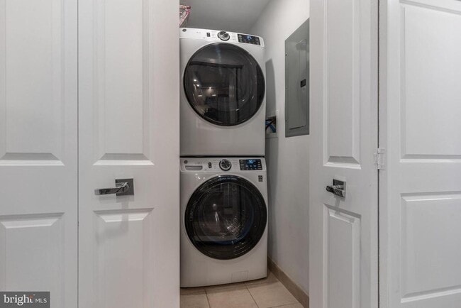 Building Photo - 1222 N Marshall St